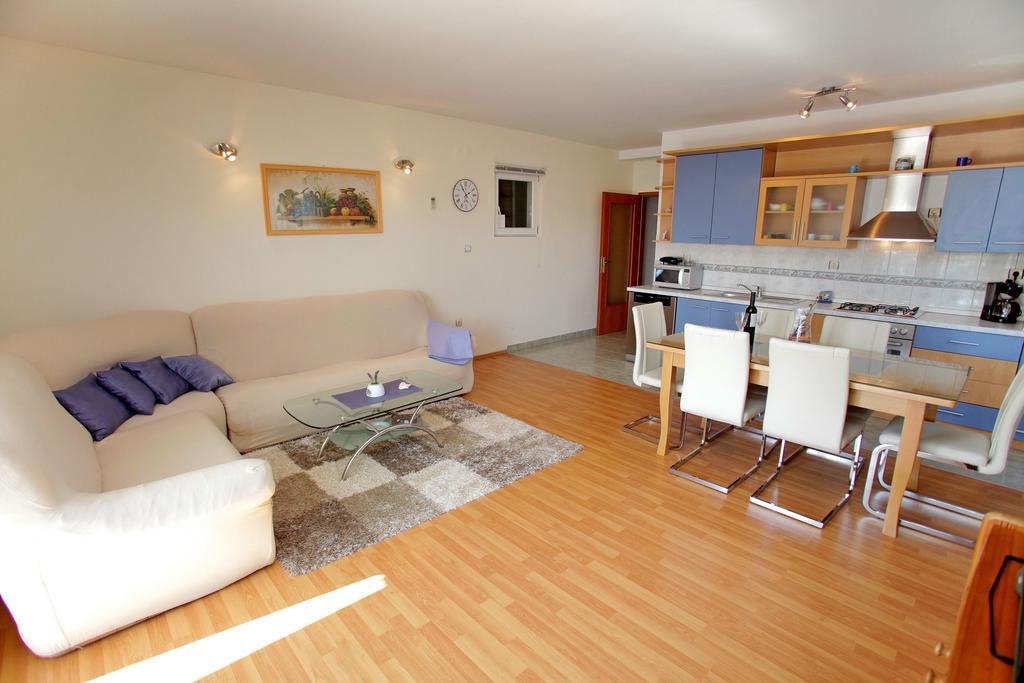 Apartment Marija *